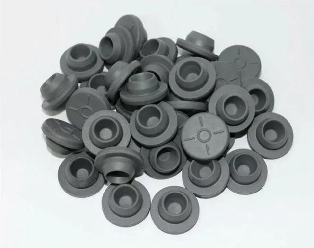 13mm 20m 28mm 32mm γυάλινα φιαλίδια λυοφιλισμού ιατρικό γκρι βουτυλικό καουτσούκ πώμα για γυάλινο φιαλίδιο γυάλινο μπουκάλι έγχυσης