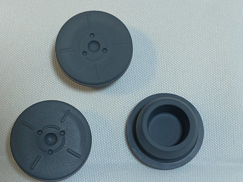Συμμόρφωση GMP 13mm 20mm 23mm 28mm 32mm Στεριλή στρογγυλή ιατρική βουτυλική ελαστική θήκη για γυάλινη φιάλη έγχυσης